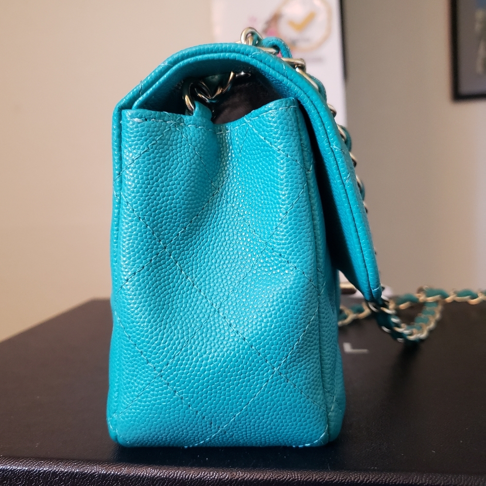 Chanel classic mini turquoise caviar gold hardware bag - Picture 8 of 13